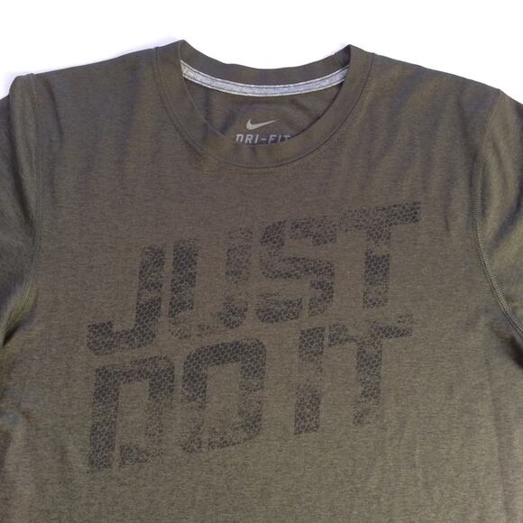 NIKE DriFit Men’s Athletic Small Army Green Shirt - Picture 3 of 6